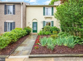 19405 Thomas Farm Rd, Montgomery Village, MD 20886