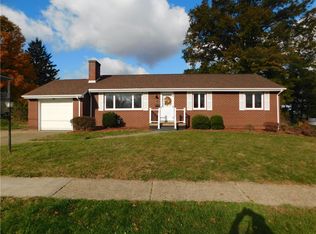 4 Mayflower Dr, Uniontown, PA