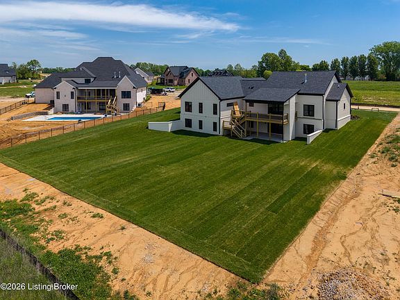 4th image of 2905 Quarry Rd