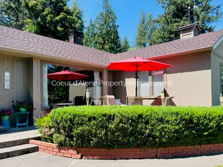 10201 N Gibson Rd — Photo 2