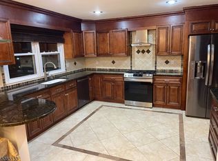 115 Northfield Rd, Parsippany, NJ 07054