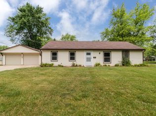 29 Pomeroy Rd, Montgomery, IL 60538