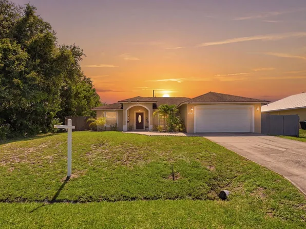 2674 SW ABELARD Street, Port St Lucie, FL 34953