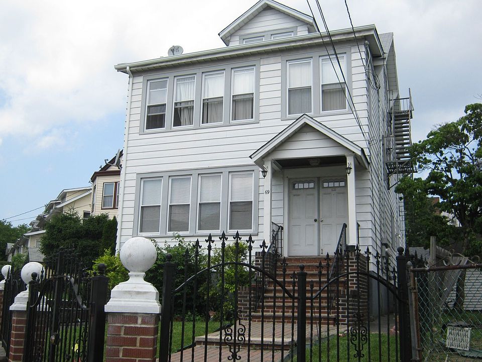 2nd image of 69 Wagner Pl #2
