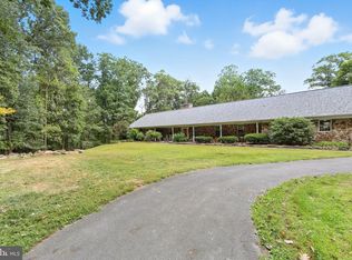 156 Grove Rd, Elverson, PA 19520