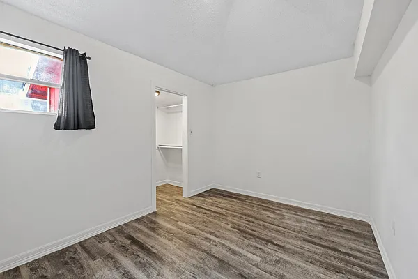 7818 James Dr — Photo 15