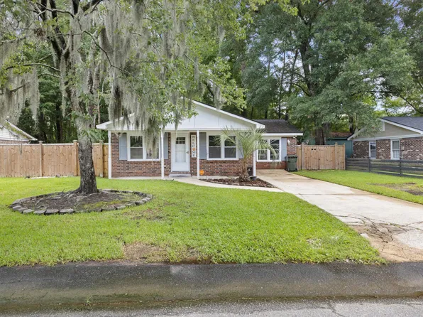 317 Water Oak Dr, Goose Creek, SC 29445
