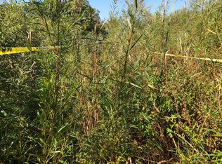 14 Alexandra Dr #17, Libertyville, IL 60048