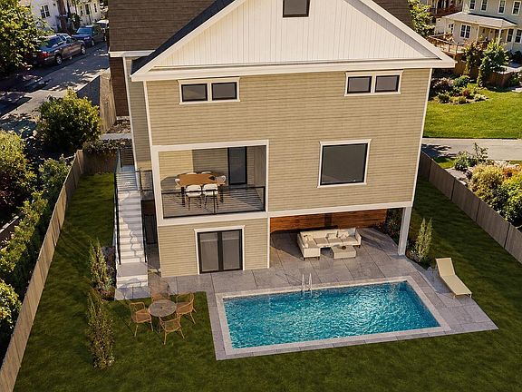 4th image of 7504 Fremont Ave