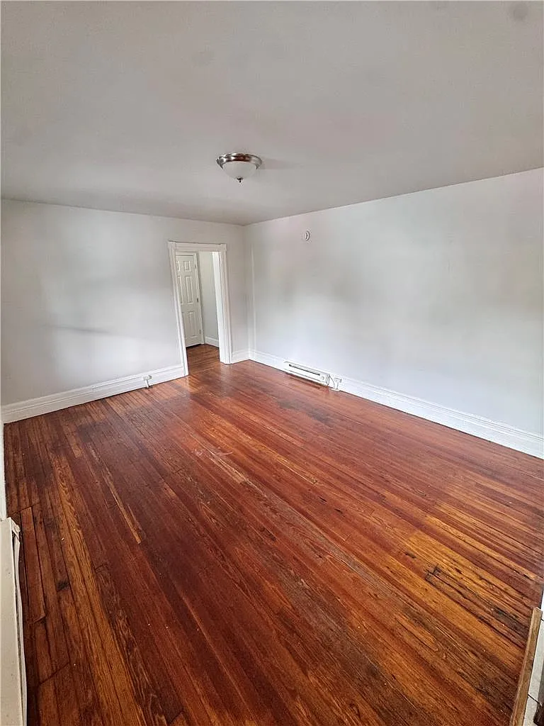 2 bed, 1.0 bath, 950 sqft, $1,100 — Photo 4