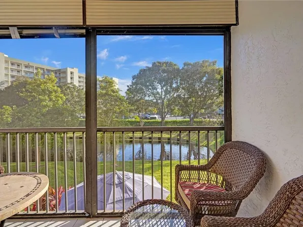 2230 N Cypress Bend Drive #208, Pompano Beach, FL 33069