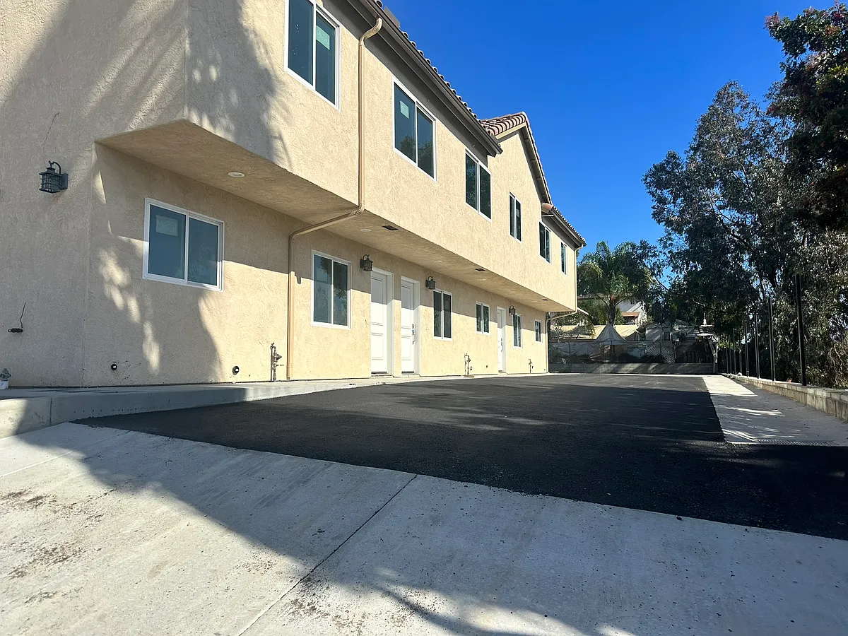 Building Photo - 711 Palm Ave #101-102-103
