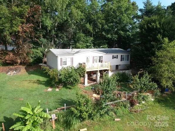 201 Spring Place Dr, Hendersonville, NC 28791