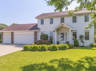 904 Park Cir, Huxley, IA 50124