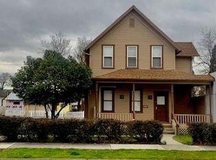 323 SW H St, Grants Pass, OR 97526