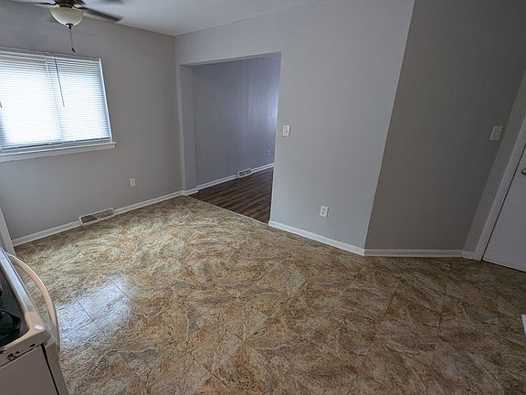 3rd image of 2019-2021 Grasmere Ave