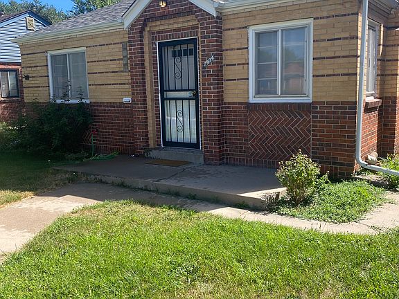 2nd image of 2934 Eudora St