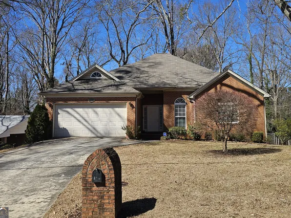 2779 Knollview Dr, Decatur, GA 30034