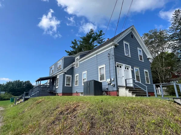 4 Pinewoods Road, Lisbon, ME 04252