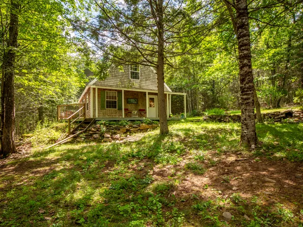 15 Little Road, Bristol, ME 04539