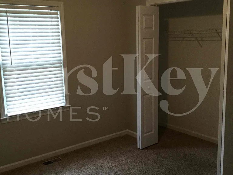 1775 Independence Dr — Photo 9