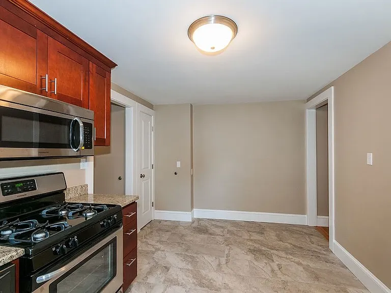 35 Barnes St #1 — Photo 5