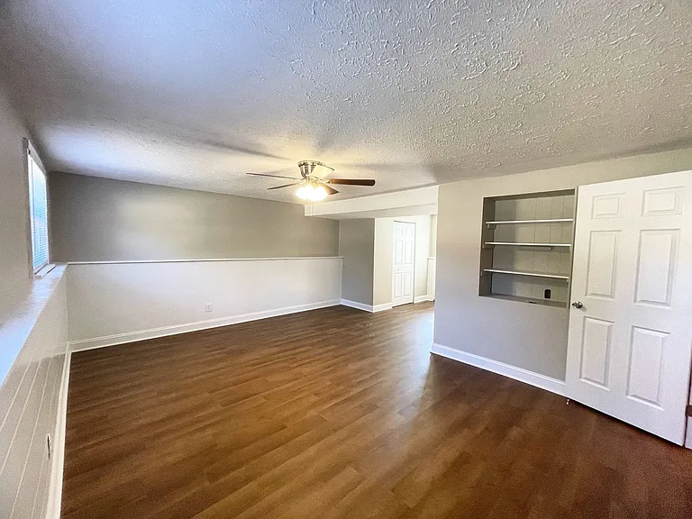 5516 Hasbrook Dr — Photo 18