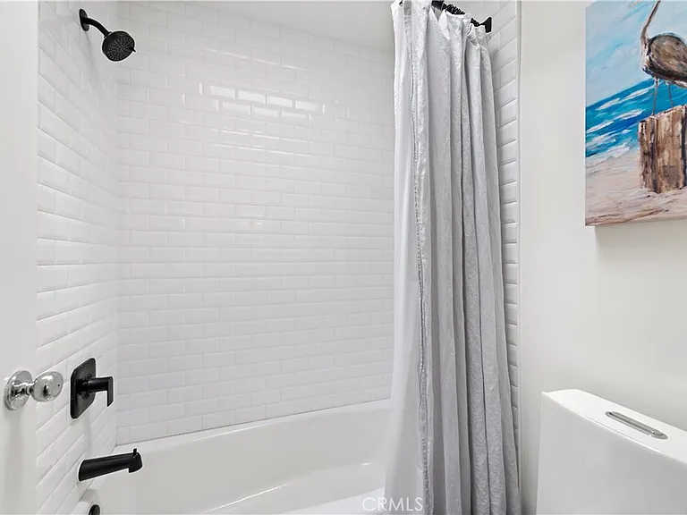 408 Villa Point Dr — Photo 16