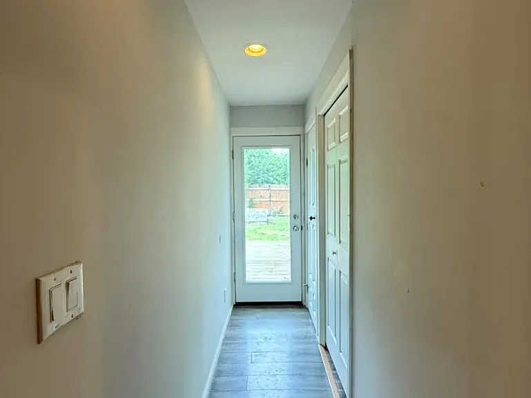 118 Park Dr — Photo 23