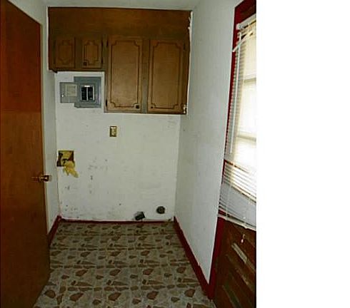 5th image of 206 Putnam Pl