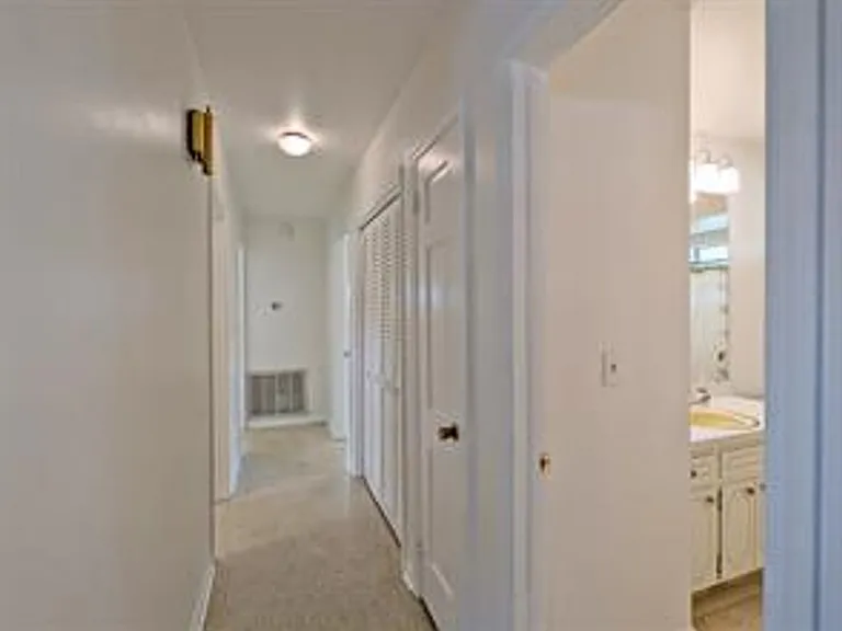 18110 Dorman Rd — Photo 19