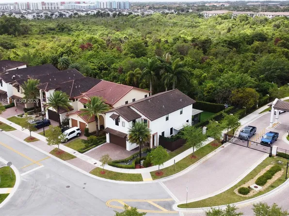 8774 NW 103rd Ave, Doral, FL 33178
