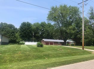 10041 New Harmony Rd, Evansville, IN 47720