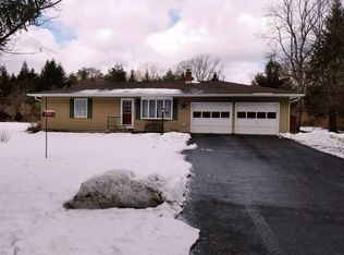 4 Heaters Ln, Layton, NJ 07851