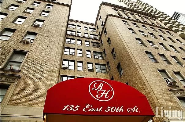 1st image of 135 E 50th St APT 8D