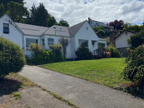 5217 Varco Road NE, Tacoma, WA 98422