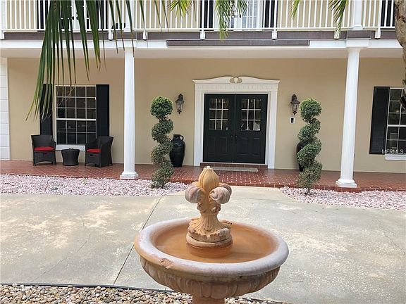2nd image of 484 Villa Nova Point
