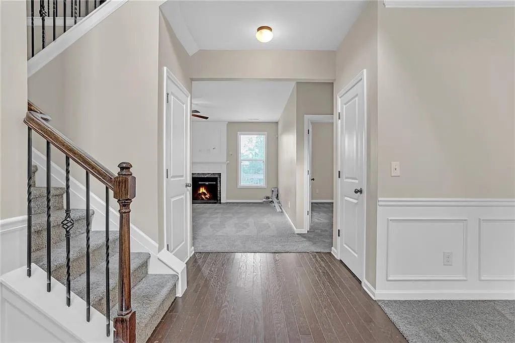 568 Garden View Court - 1 — Photo 3