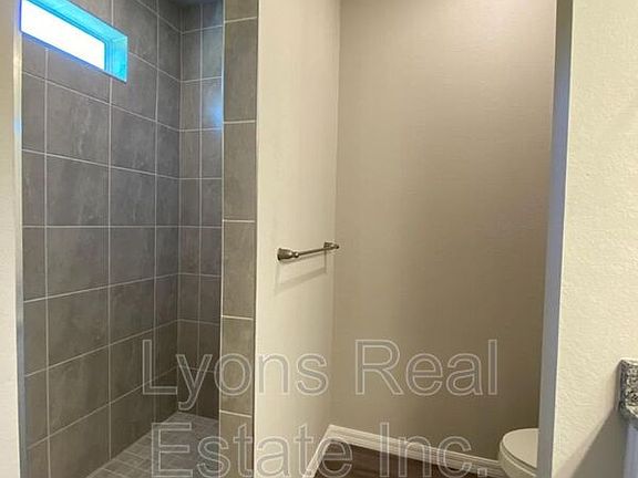 2nd image of 5252 Allamanda Ave