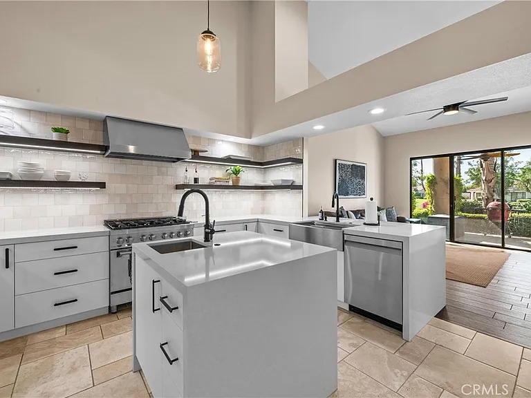 80504 Pebble Bch — Photo 16