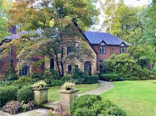 230 W Fairlawn Blvd, Akron, OH 44313