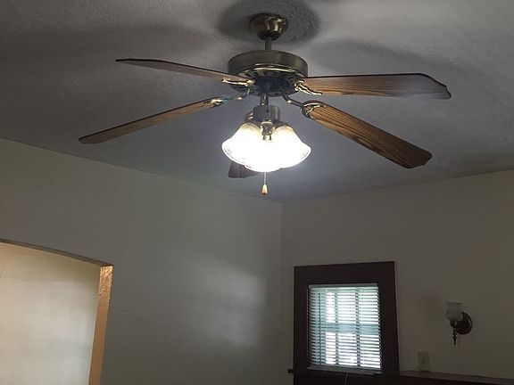 4th image of 800 Vattier St APT 01