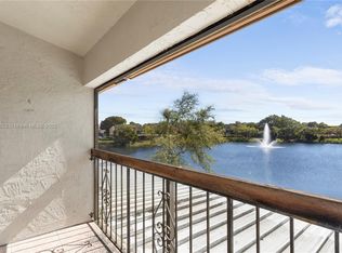 14293 S Kendale Lakes Cir, Miami, FL 33183