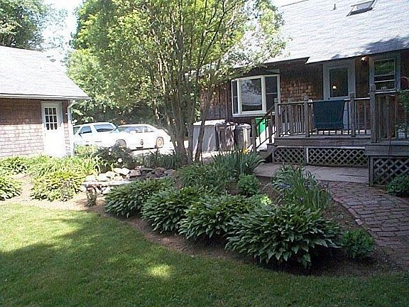 Beautiful large private yard.