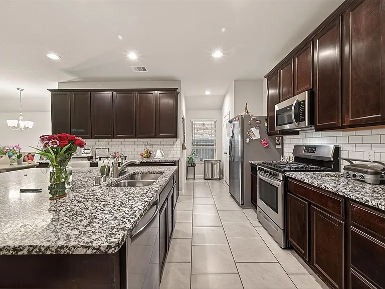 18306 Pelham Hollow Trl — Photo 13