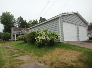 20 River St, Crystal Falls, MI 49920