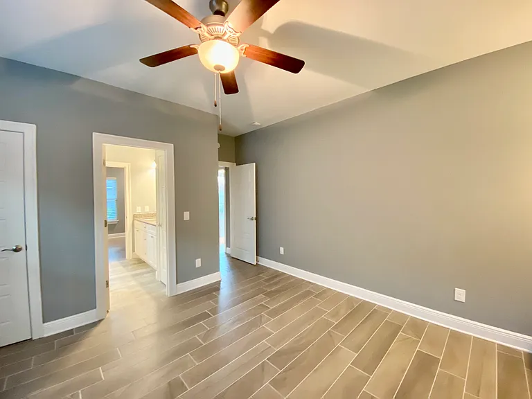 5468 Dallas Ct — Photo 17