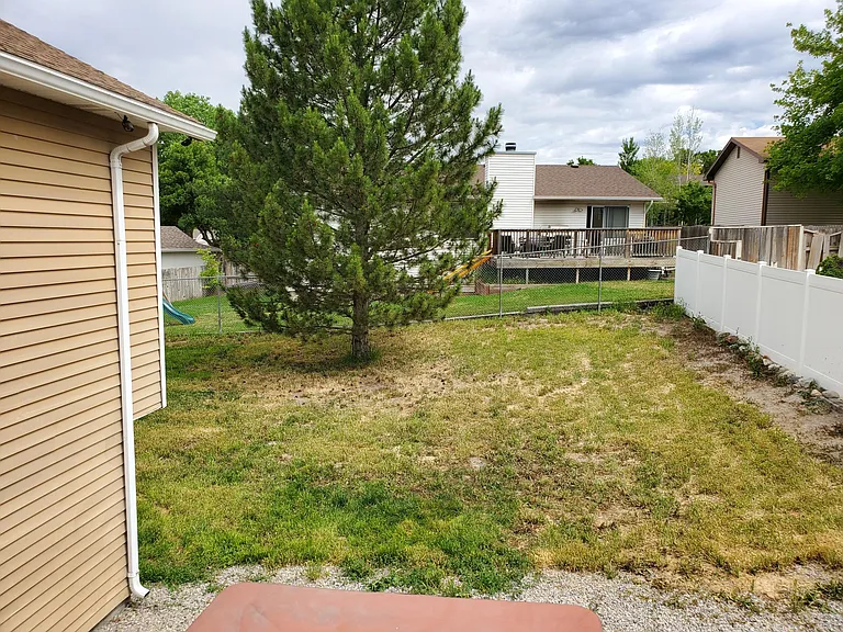 940 W Red Oaks Dr — Photo 33