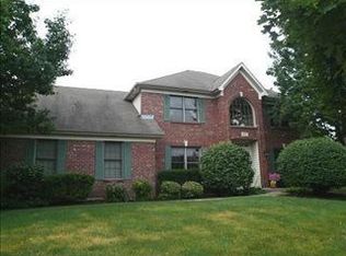 677 Westridge Ct, Aurora, IL 60504