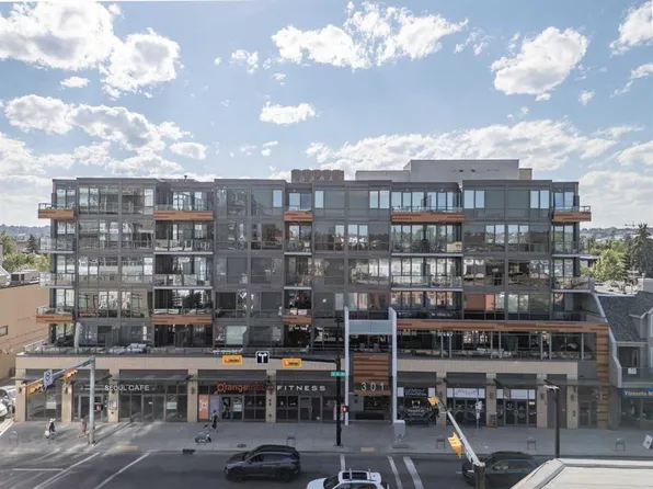 301 E 10th St NW #504, Calgary, AB T2N 1V5